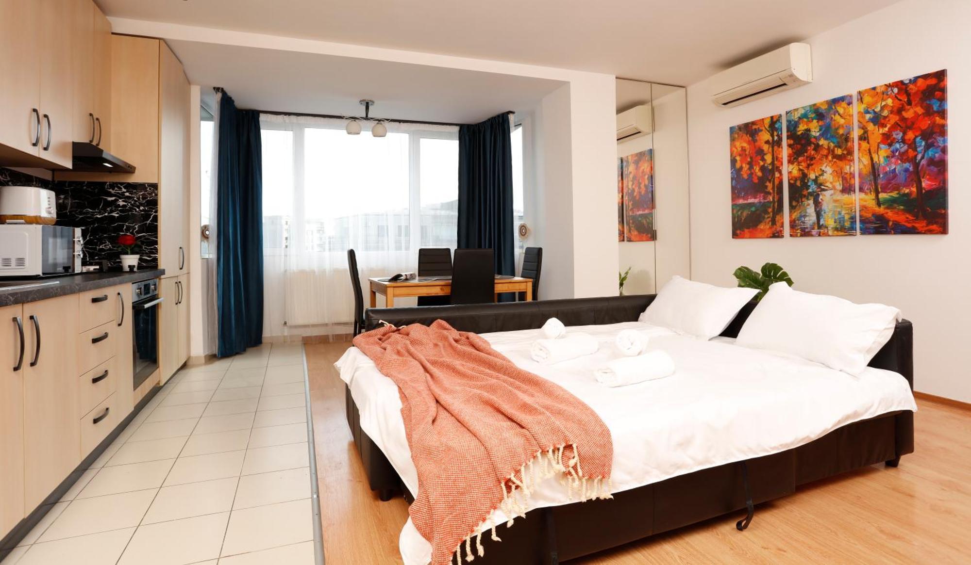 Enchanting Retreat - Historic Old Town - Pet-Friendly Haven - Steps From Unirii بوخارست المظهر الخارجي الصورة