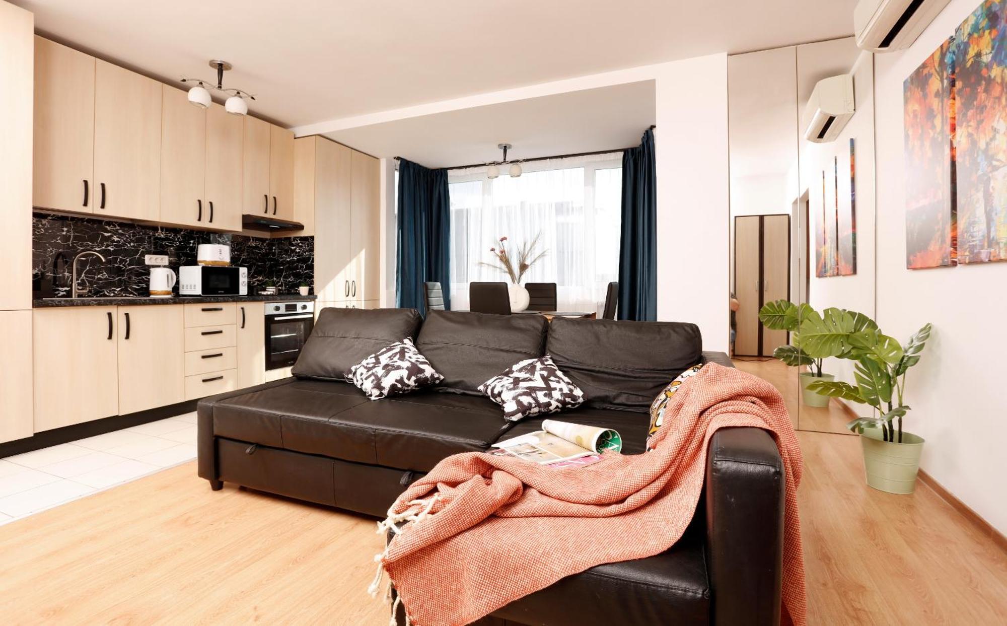Enchanting Retreat - Historic Old Town - Pet-Friendly Haven - Steps From Unirii بوخارست المظهر الخارجي الصورة
