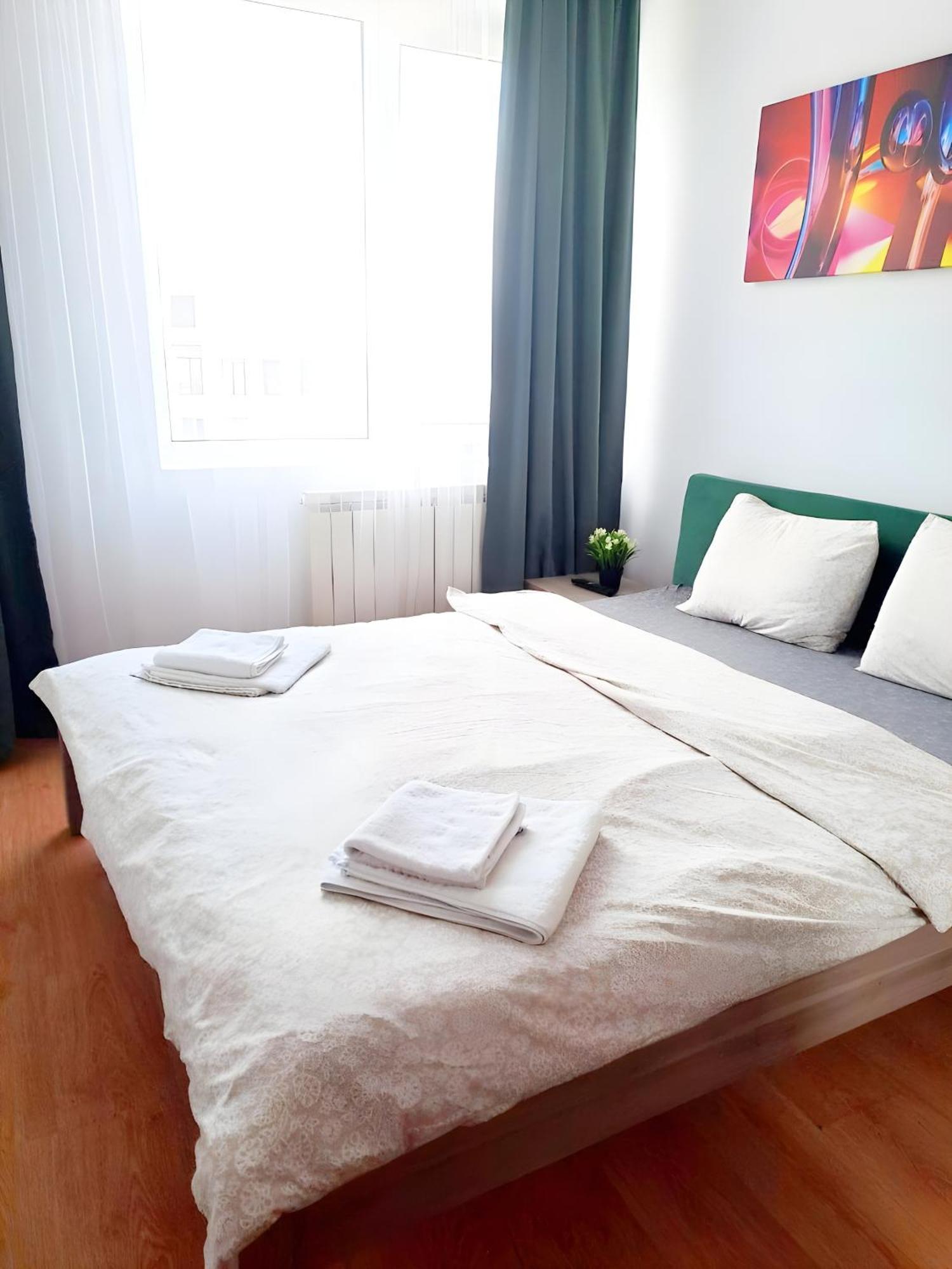 Enchanting Retreat - Historic Old Town - Pet-Friendly Haven - Steps From Unirii بوخارست المظهر الخارجي الصورة